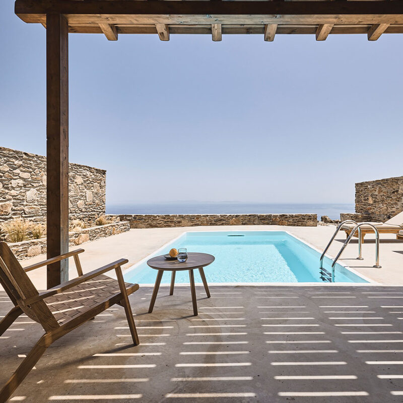 Niva Pool Suites